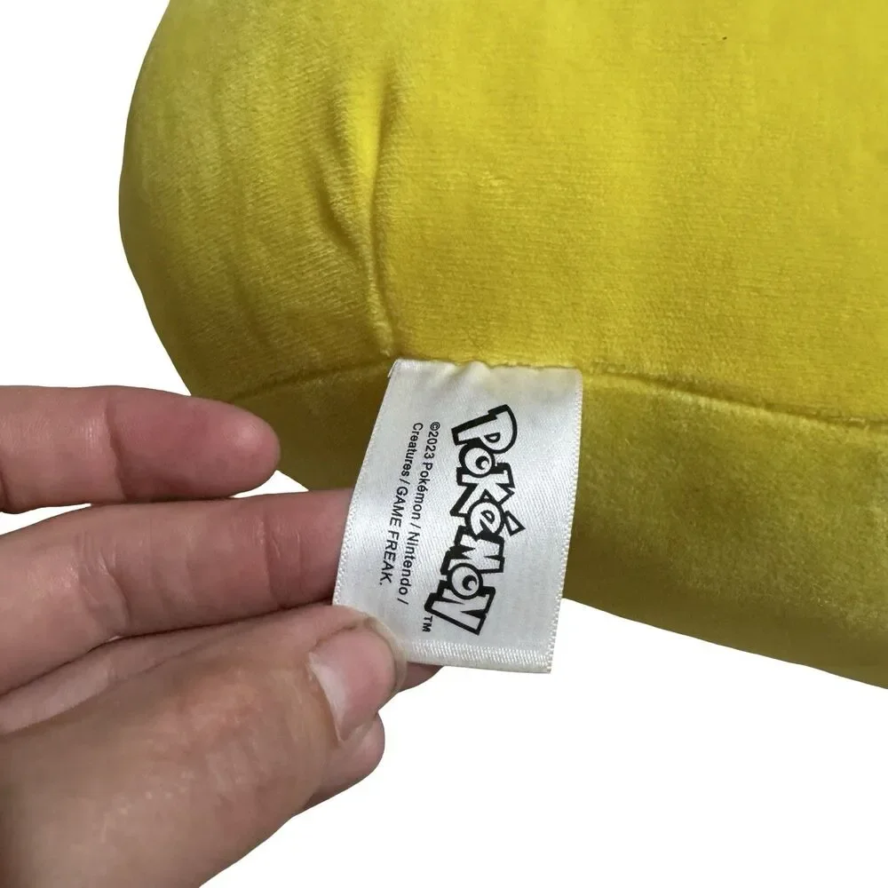 Pokémon Pikachu Genuine Officially Licensed Jumbo 24